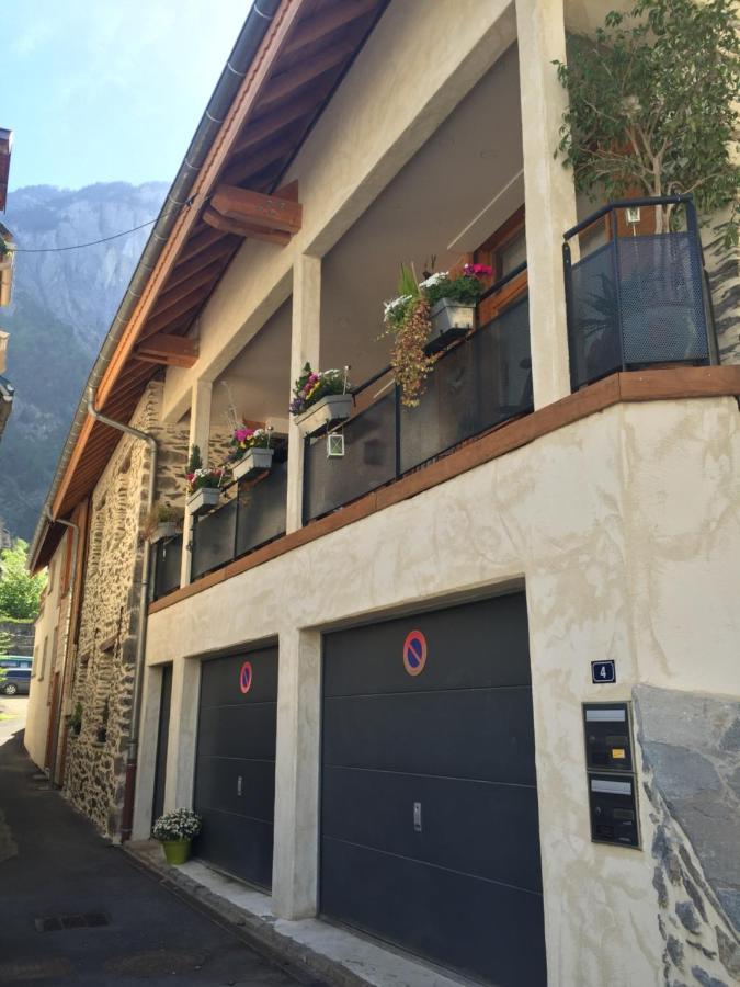 Le Grandcoeur Apartment Le Bourg-d'Oisans Luaran gambar