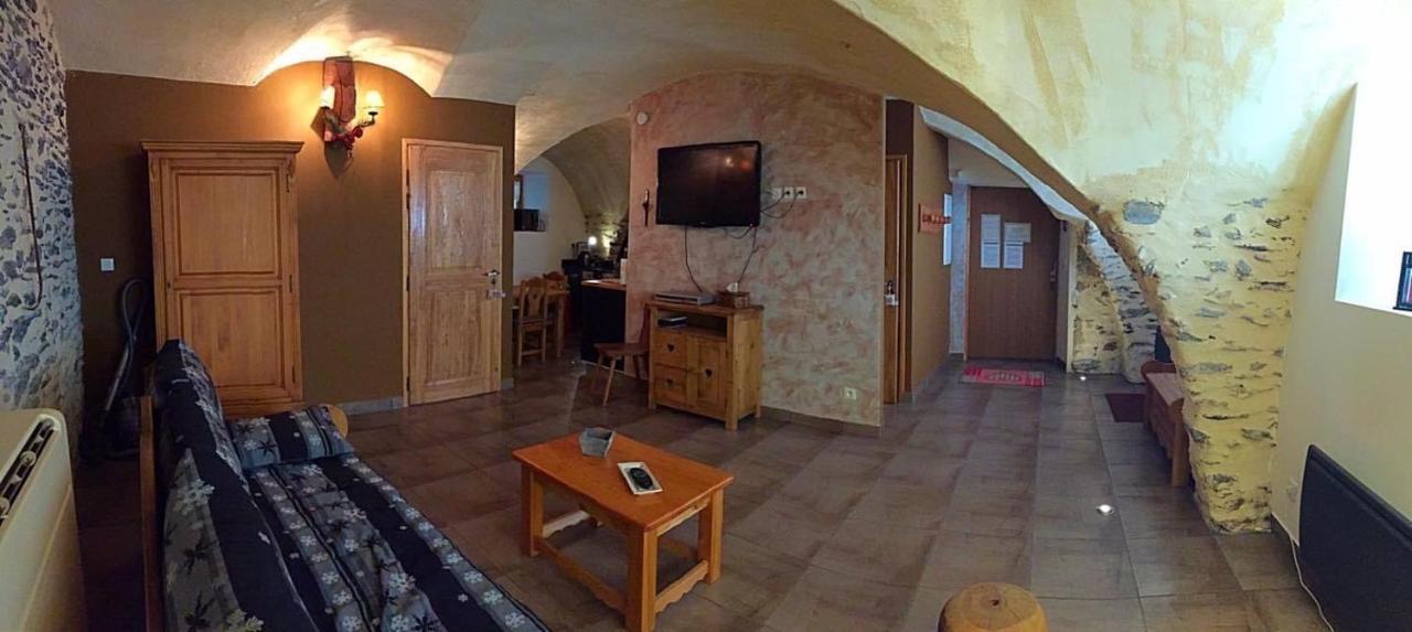 Le Grandcoeur Apartment Le Bourg-d'Oisans Luaran gambar